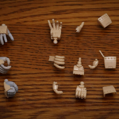 Silveroaks 1:100 Resin High Details Hand Set (Round)