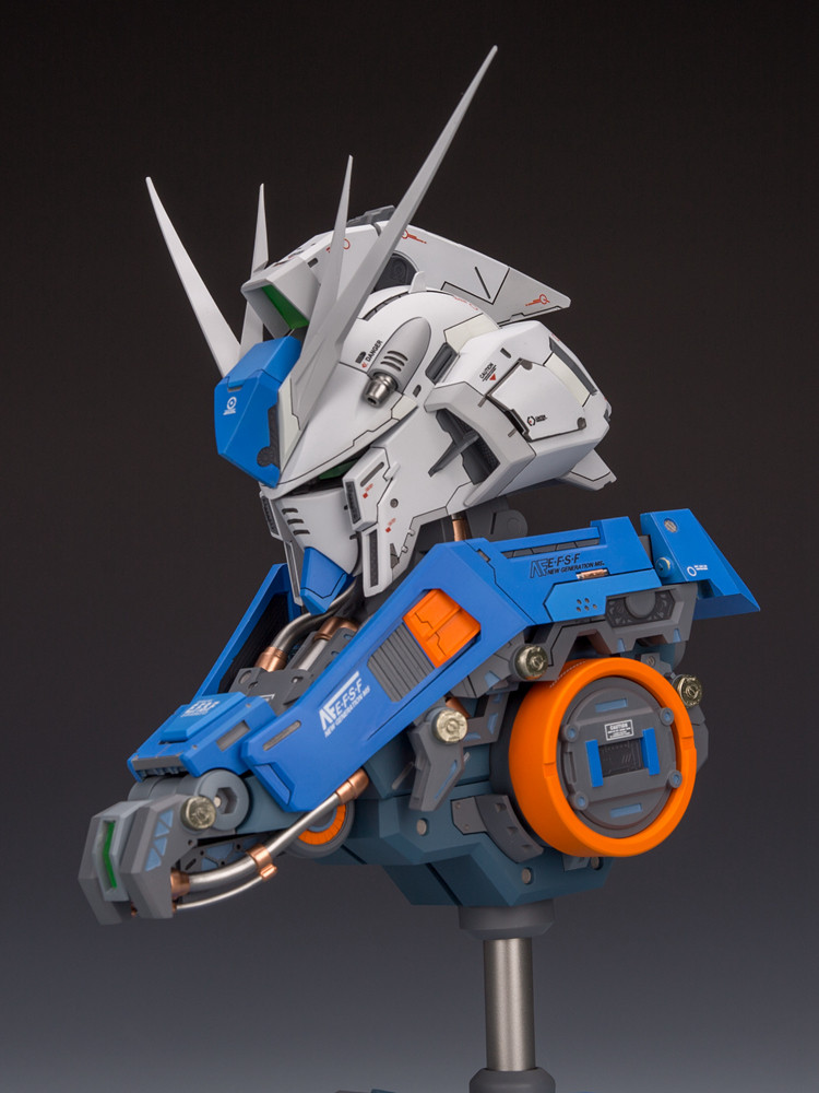 Artisan Club 1-35 Hi-v Gundam Head Bust Full Resin Kit