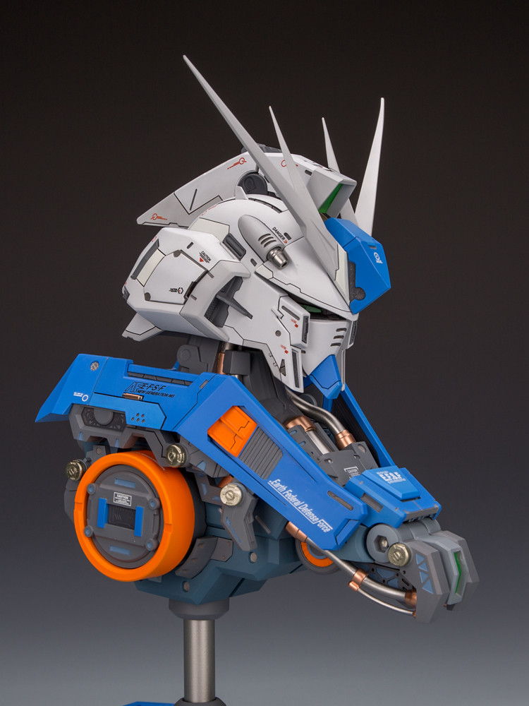 Artisan Club 1-35 Hi-v Gundam Head Bust Full Resin Kit