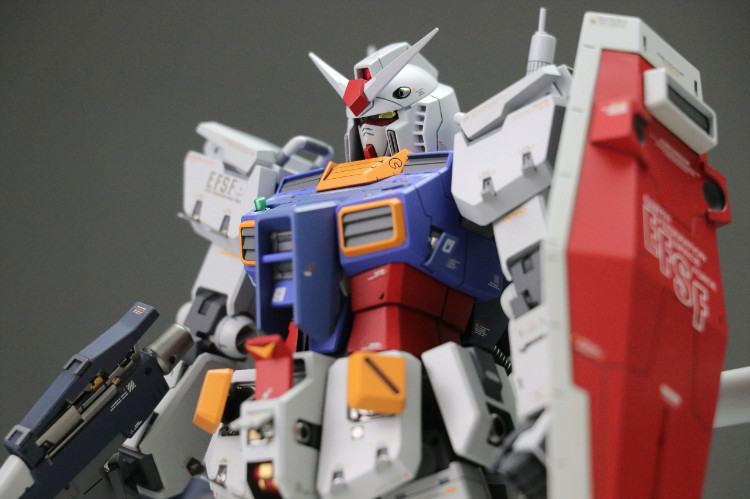 Extreme Squad C3 x2018 1-100 RX-78 Gundam Full Resin Kit (Deconstruction Mode)